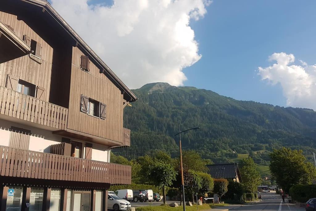 Beau Duplex Lumineux A La Montagne Nice Flat Just Underneath Mtblanc Les Houches Exterior photo